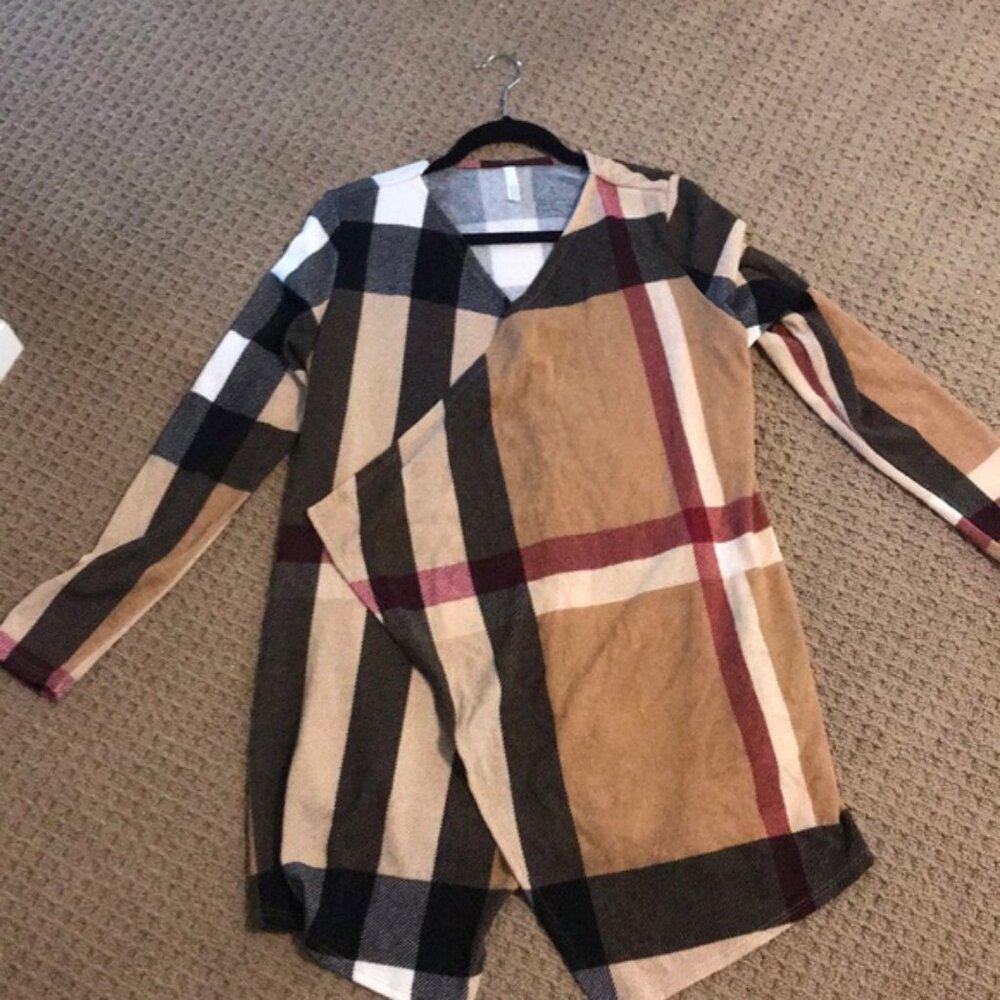 Native People BBerry Style Camel Plaid Cardigan Sweater